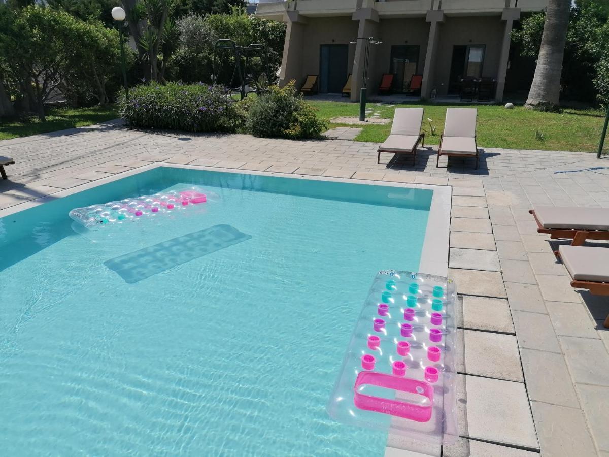 Endless Summer Pool Flat อิกเซีย ภายนอก รูปภาพ